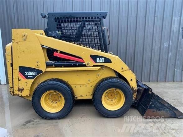 CAT 236B2 Skid steer mini utovarivači