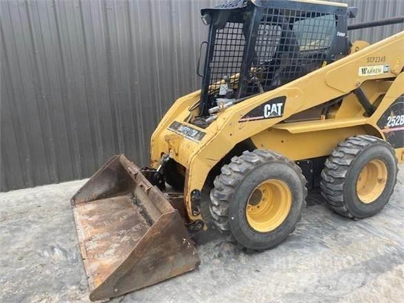 CAT 252B Skid steer mini utovarivači