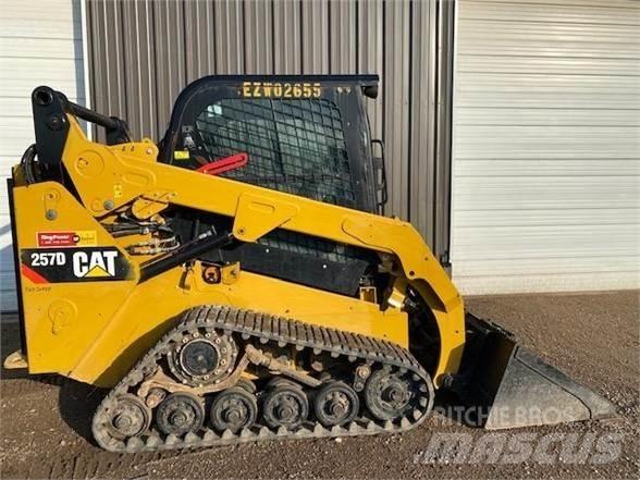 CAT 257D Skid steer mini utovarivači