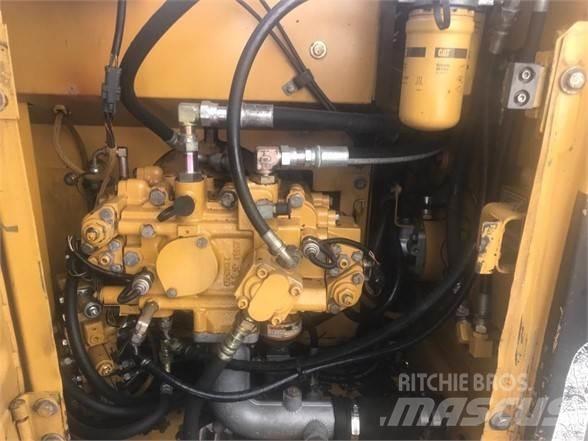 CAT 312CL Bageri guseničari