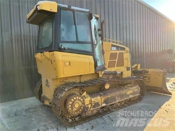 CAT D3K2 Buldožeri guseničari