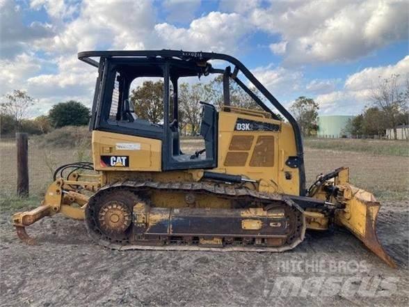 CAT D3K2 XL Buldožeri guseničari