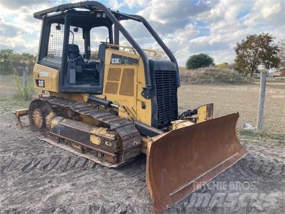 CAT D3K2 XL Buldožeri guseničari