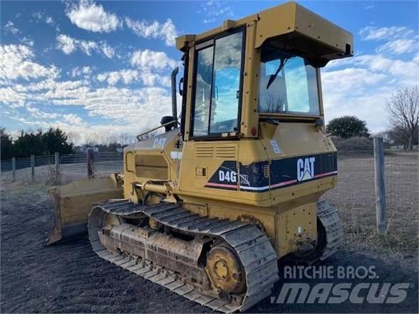 CAT D4G XL Buldožeri guseničari