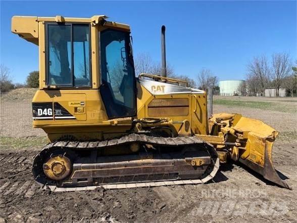 CAT D4G XL Buldožeri guseničari