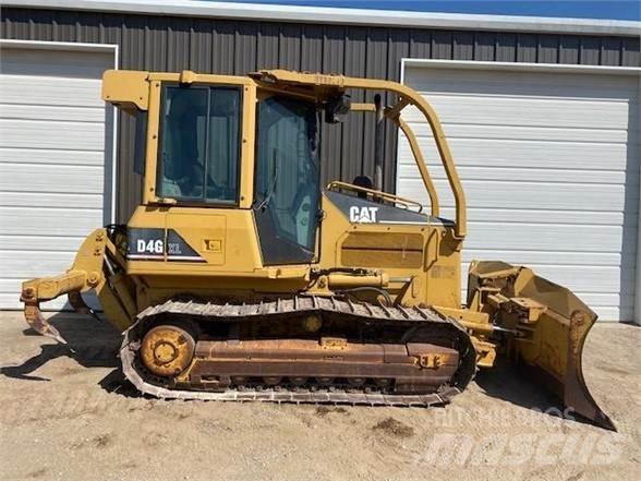 CAT D4G XL Buldožeri guseničari