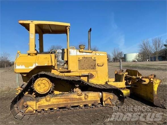 CAT D5M LGP Buldožeri guseničari