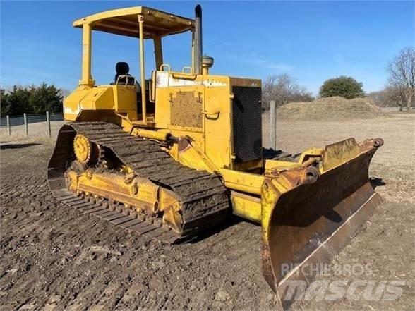 CAT D5M LGP Buldožeri guseničari