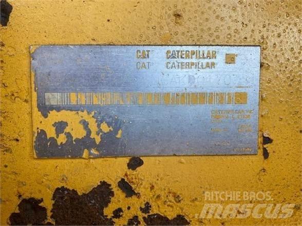 CAT D5N Buldožeri guseničari
