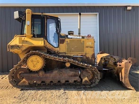 CAT D6M XL Buldožeri guseničari