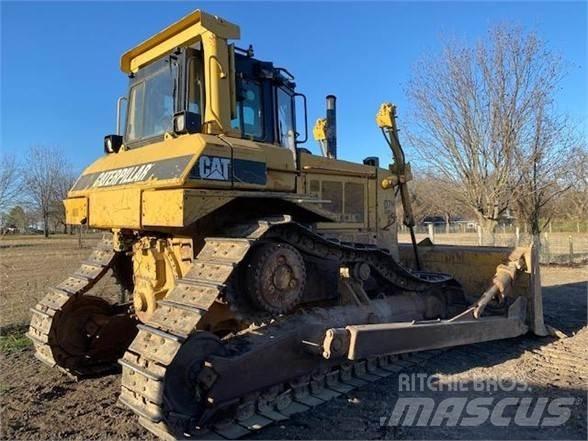 CAT D7H II Buldožeri guseničari