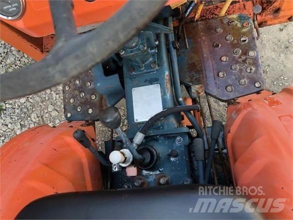 Kubota B7100 Traktori