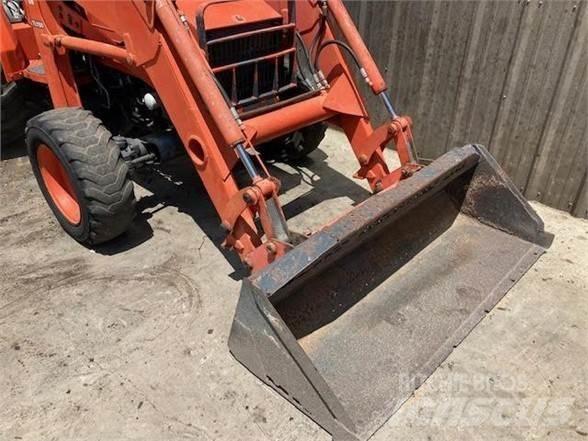 Kubota L48 Rovokopači