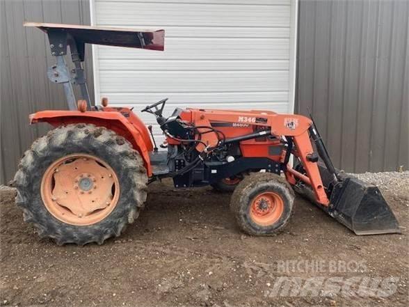 Kubota M4800 Traktori
