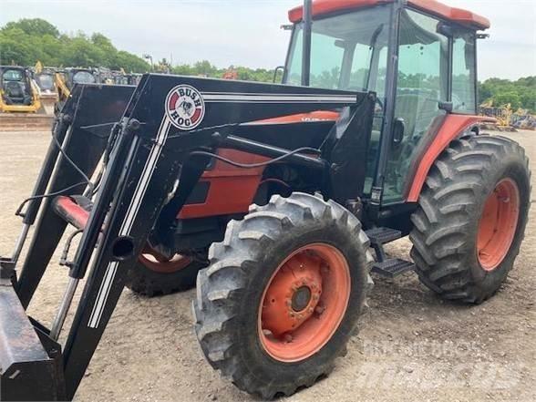 Kubota M9000 Traktori
