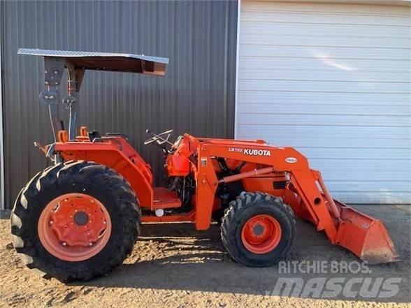 Kubota MX5000 Traktori