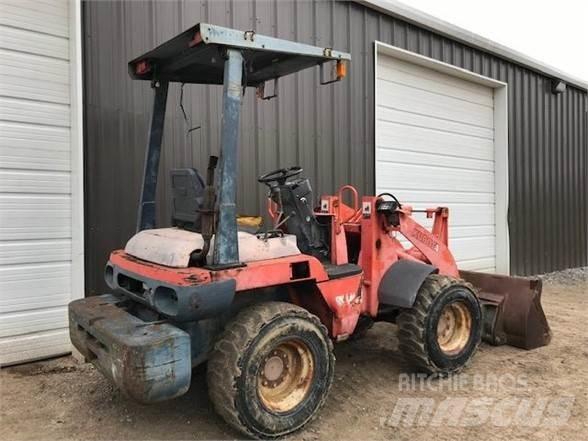 Kubota R420 Utovarivači na točkove