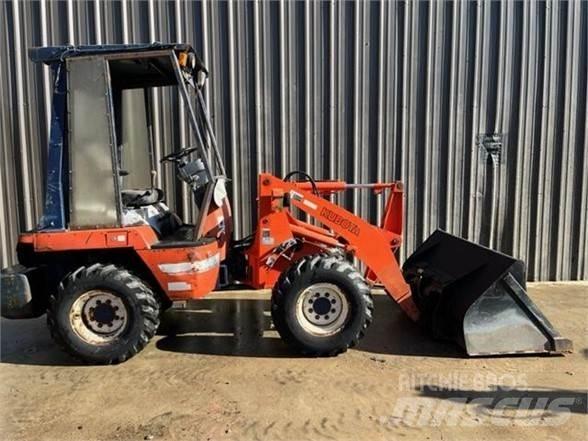 Kubota R420 Utovarivači na točkove