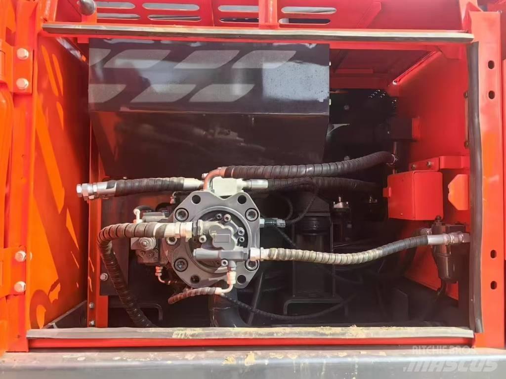 Doosan DX 225 LC Bageri guseničari