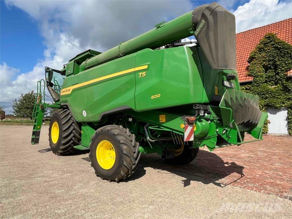 John Deere T5 600 Kombajni