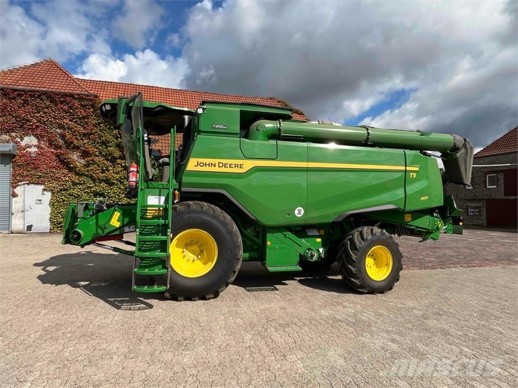 John Deere T5 600 Kombajni