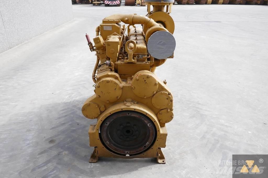CAT D353E Kargo motori