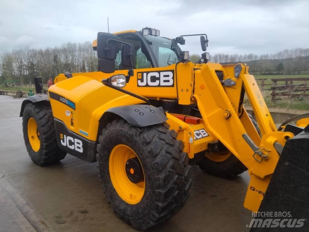 JCB 542-70 Poljoprivredni teleskopski utovarivači