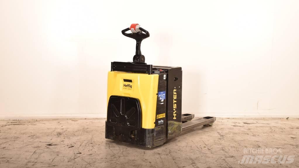 Hyster P 2.0 S Nisko podizni električni viljuškar sa stajalištom