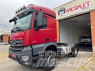 Mercedes Arocs 1853 Tegljači