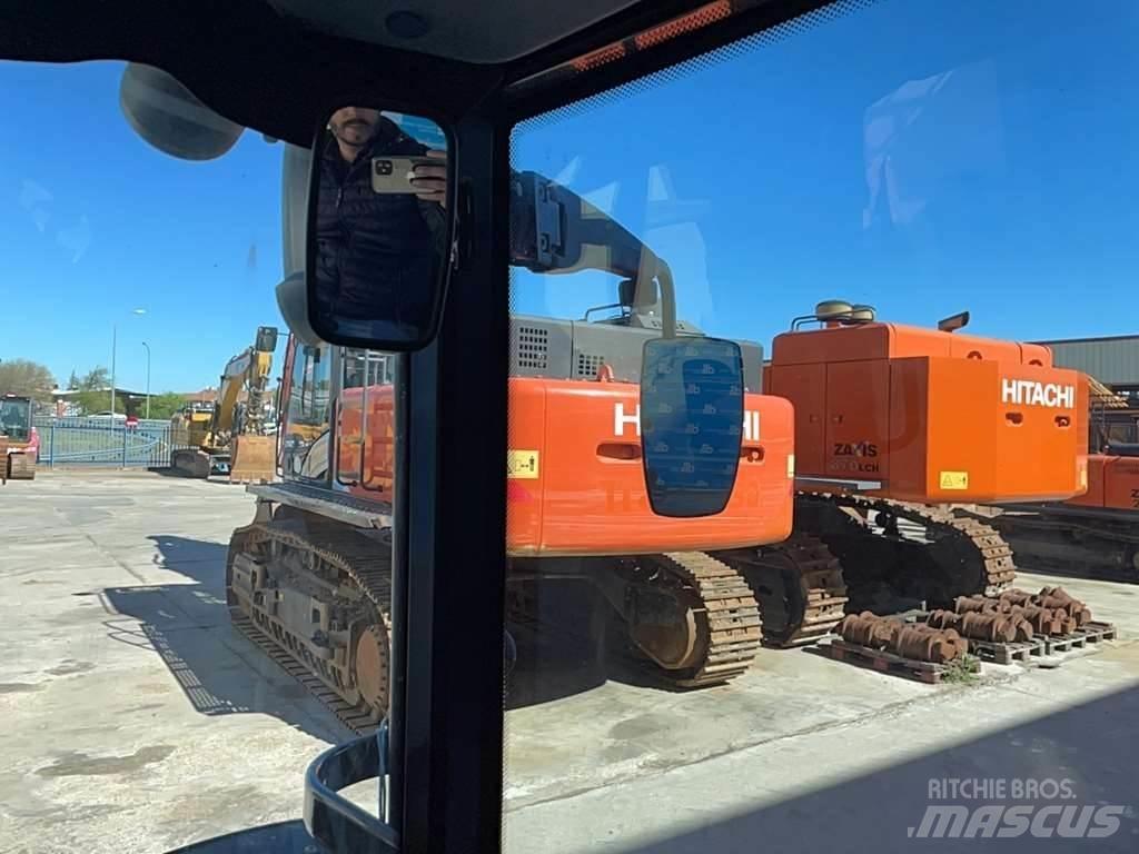 Valtra G115 Traktori
