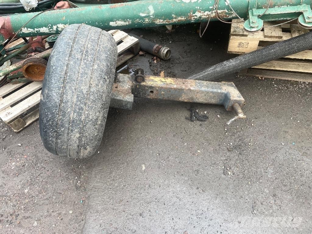 New Holland TS 100 Traktori