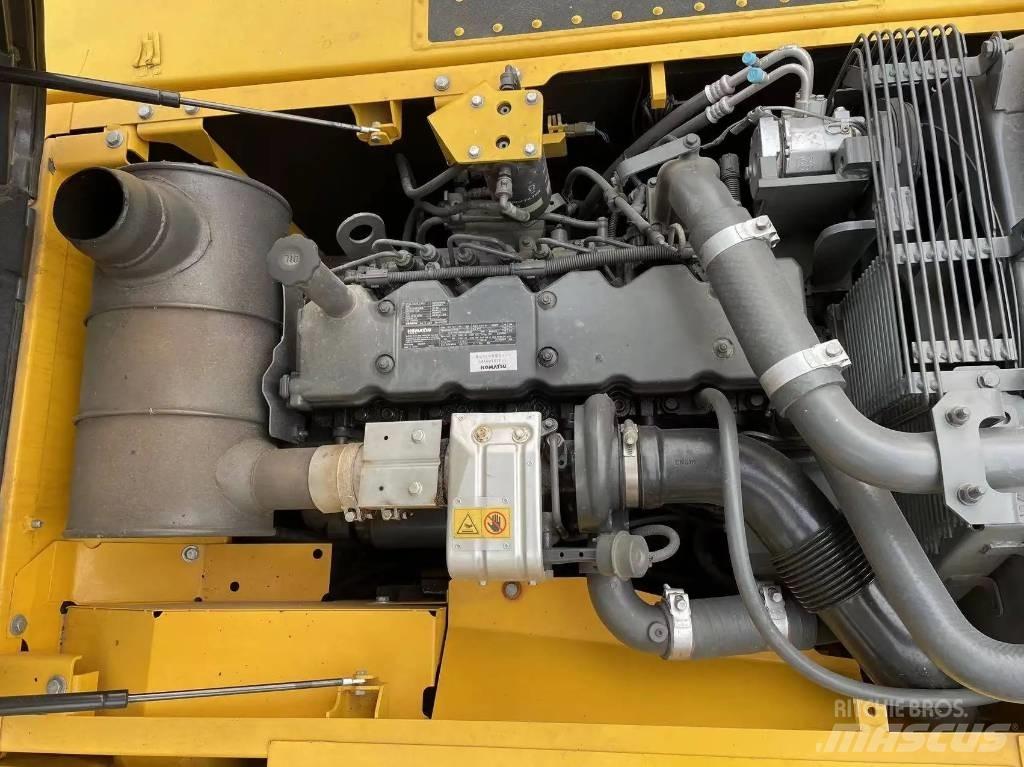 Komatsu PC240-8 Bageri guseničari