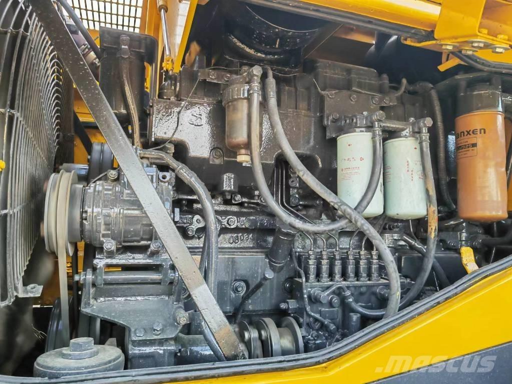 Komatsu WA 470-3 Bageri guseničari