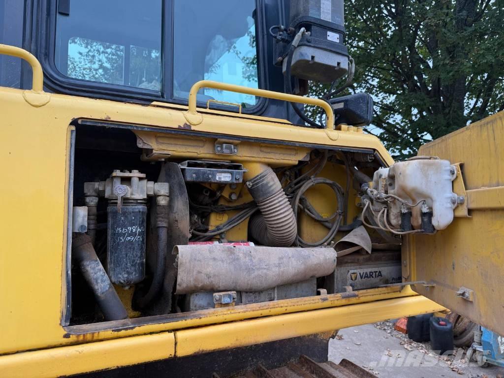 Komatsu D 65 PX-17 Buldožeri guseničari