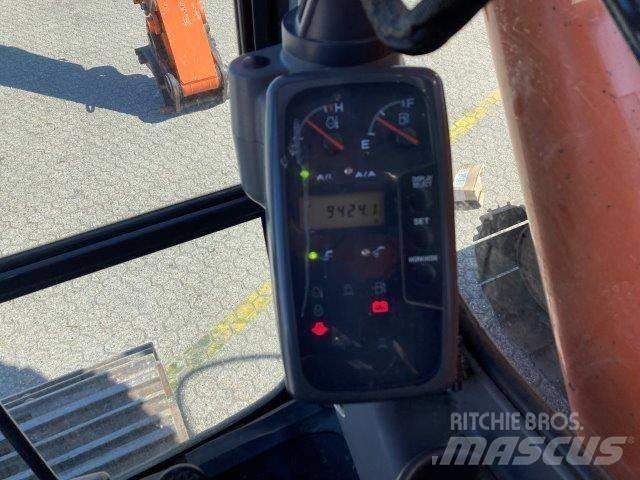 Hitachi ZX225USRLC Bageri guseničari