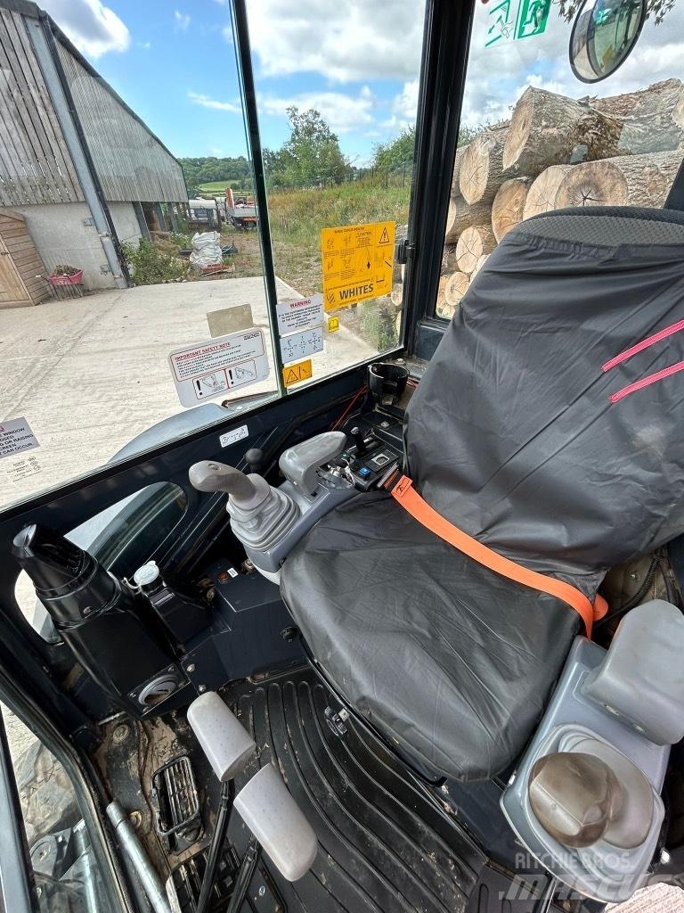 Hitachi ZX 26 U-6 Mini bageri < 7t