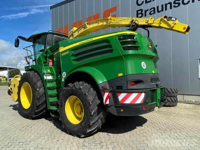 John Deere 8600i Mašine za stočnu hranu sa sopstvenim pogonom