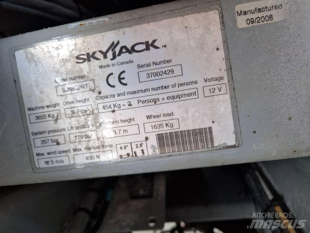 SkyJack SJ 6832 RT Makazaste platforme