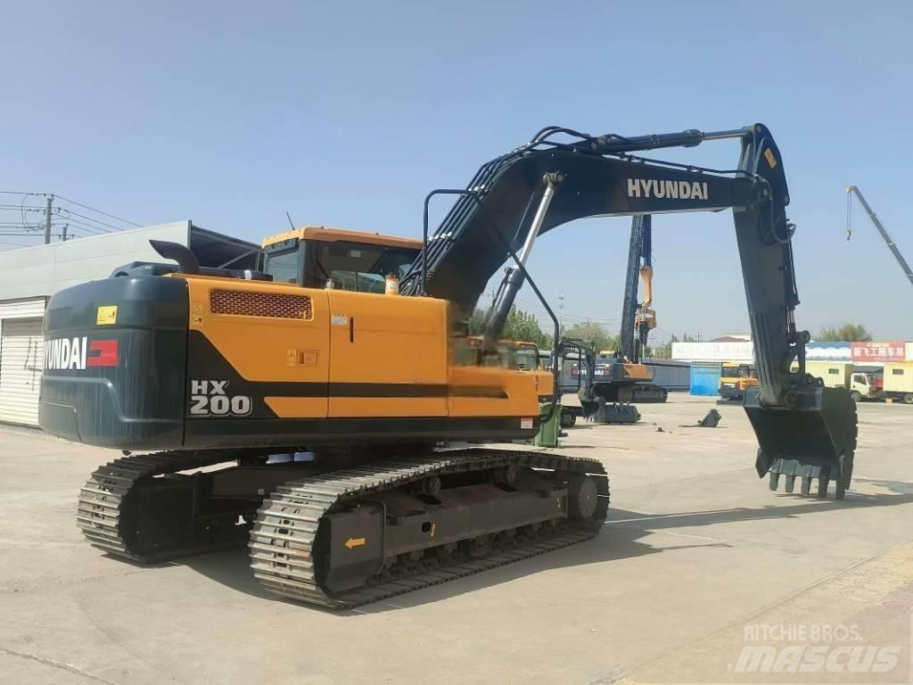 Hyundai HX 200 Bageri guseničari