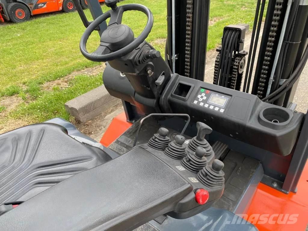 Toyota 8FBMT40 Električni viljuškari