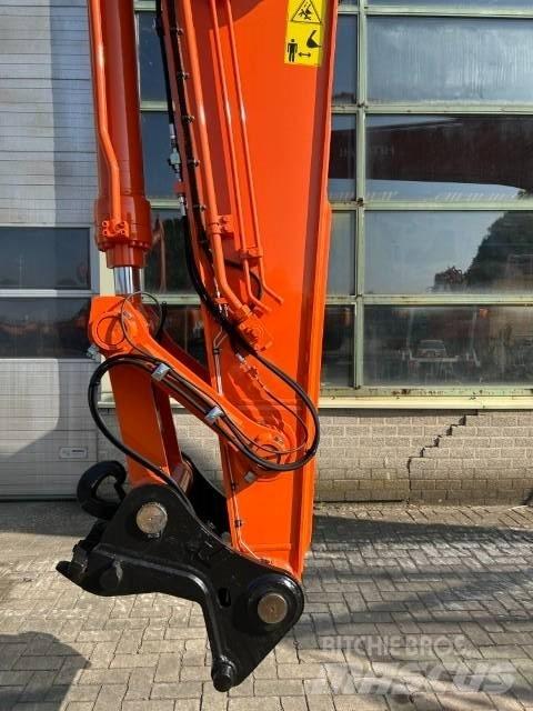 Hitachi ZX 290LCN-5B Bageri guseničari