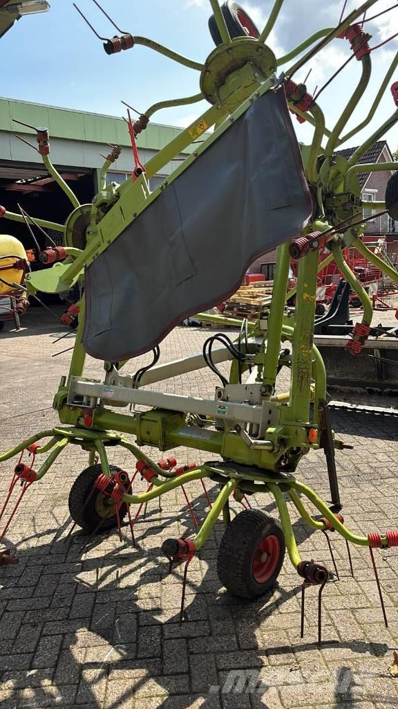 CLAAS Volto 770 Okretači i sakupljači sena