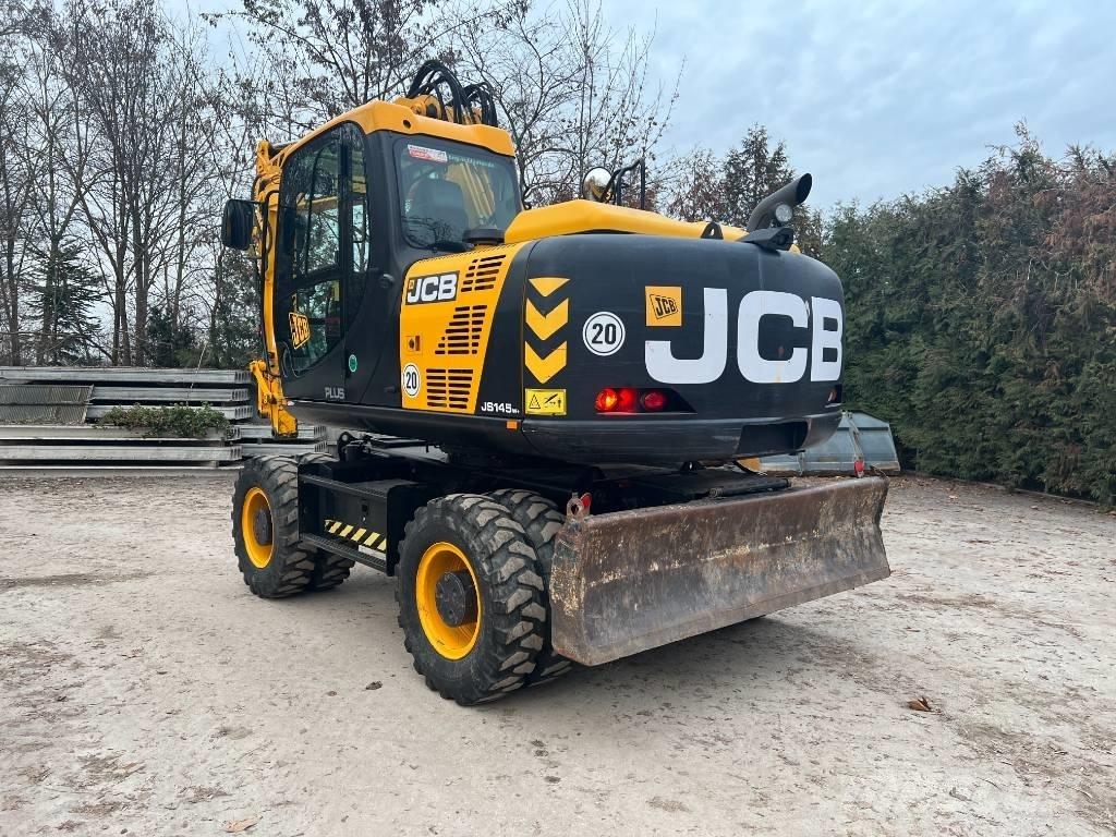 JCB JS 145 W+ TT4i Bageri točkaši