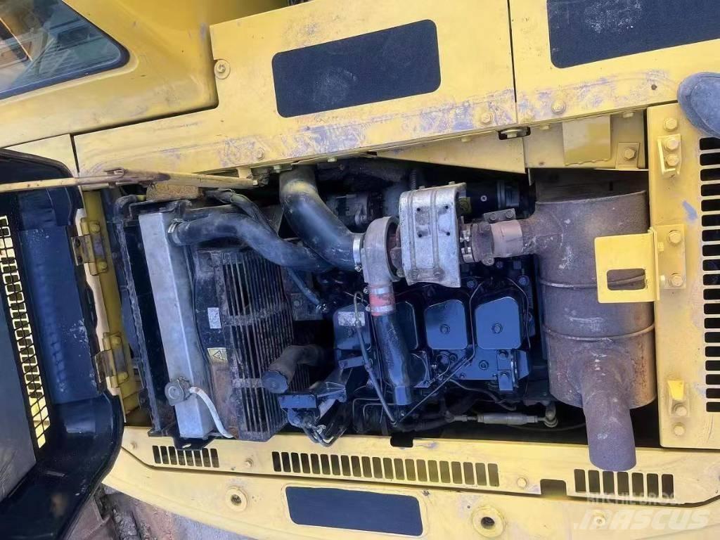 Komatsu PC120-6 Bageri guseničari
