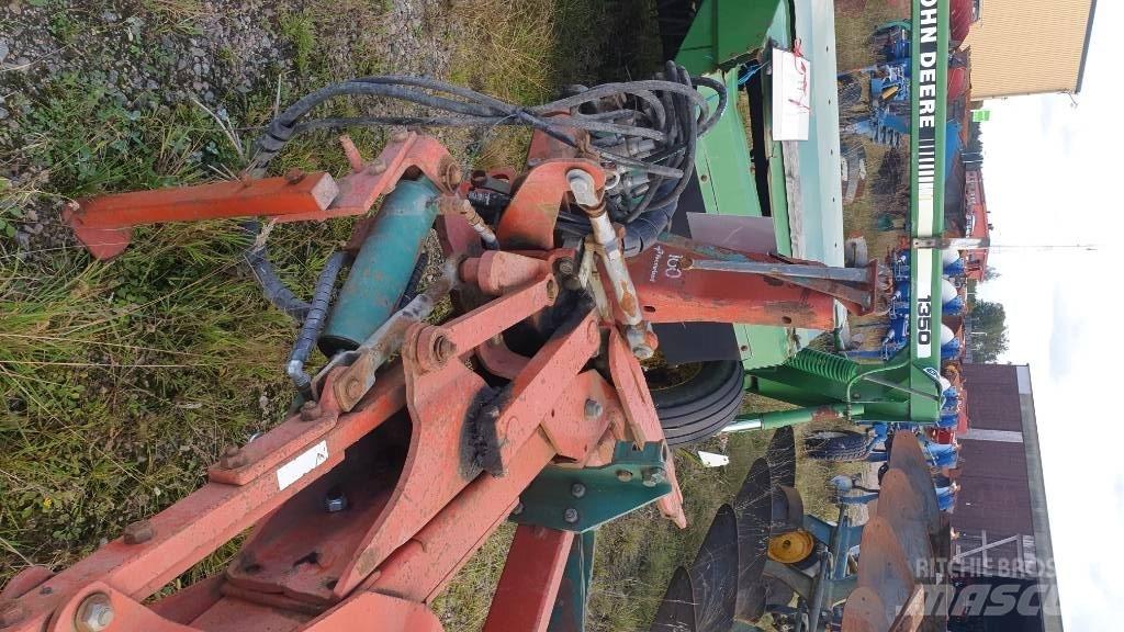 Kverneland EG85 Plugovi obrtači