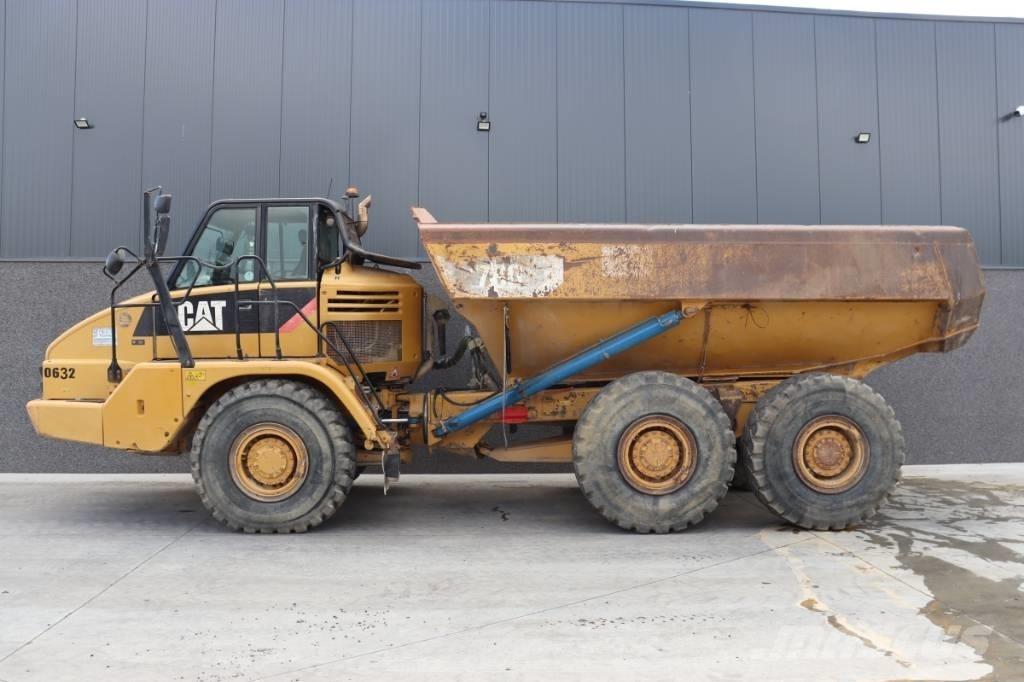 CAT 730 Zglobni damperi