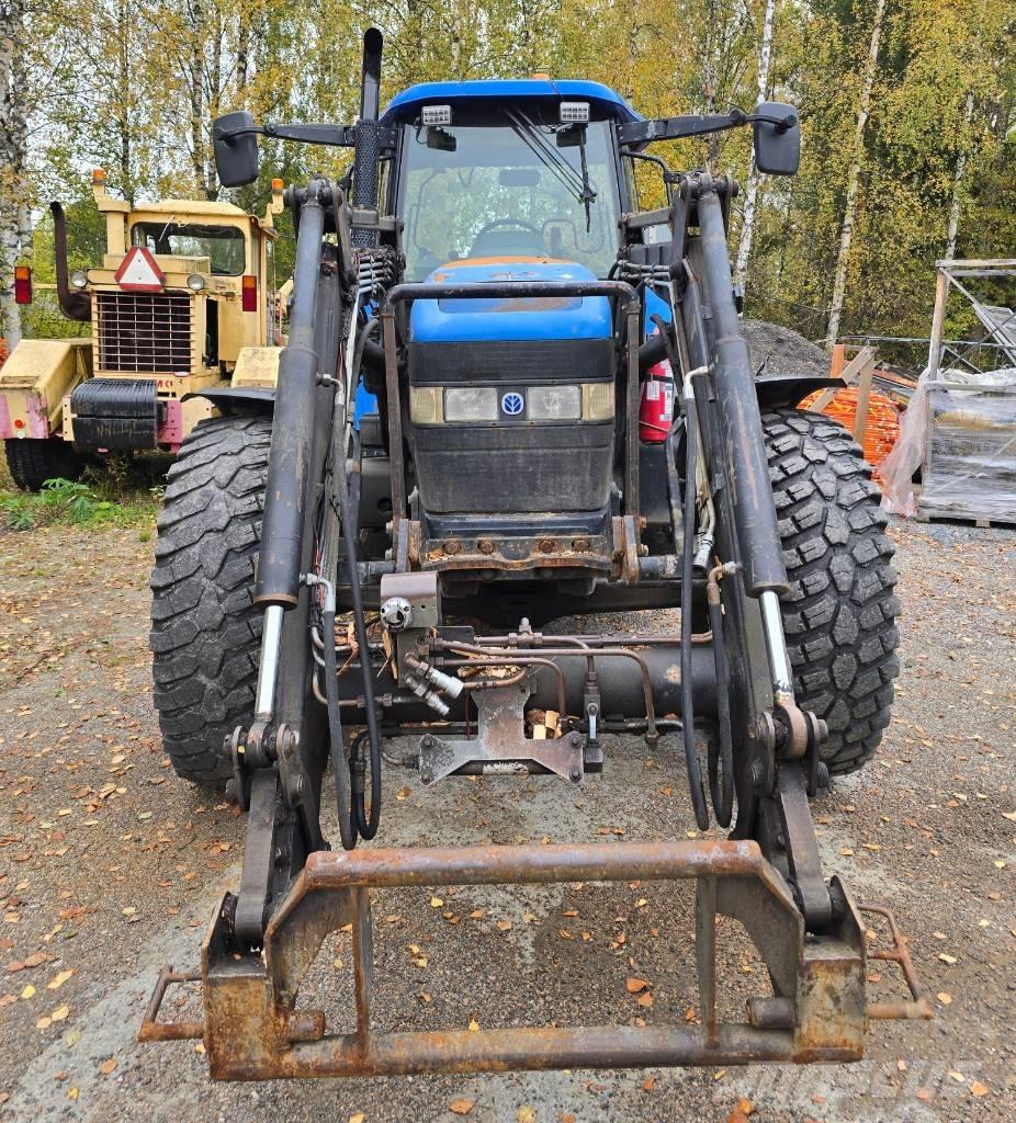 New Holland TM 120 Traktori