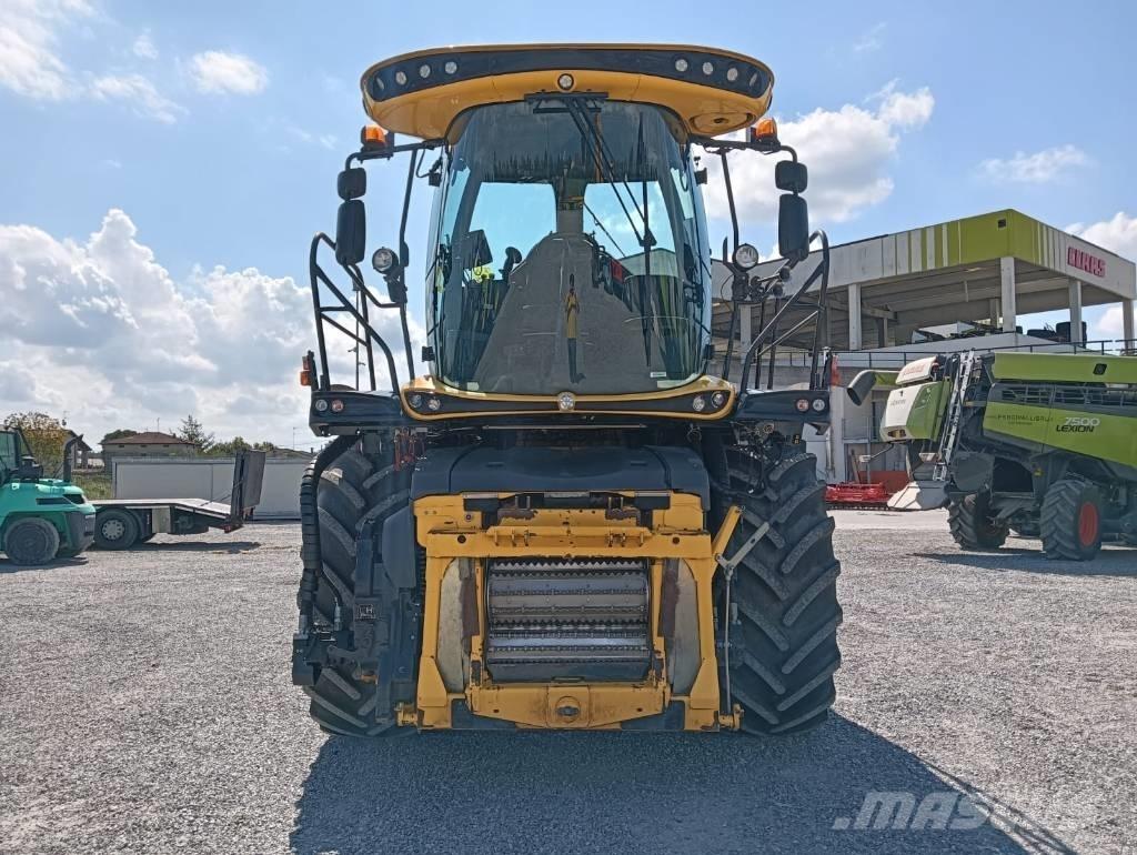New Holland FR 650 Mašine za stočnu hranu sa sopstvenim pogonom