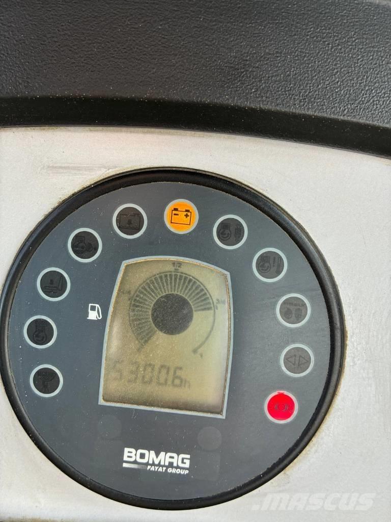 Bomag BW 216PDH4 Nabijači zemlje