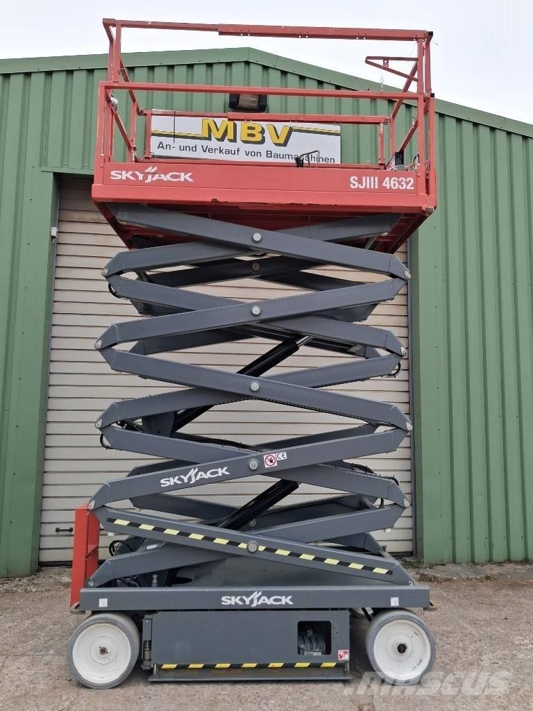 SkyJack SJ III 4632 Makazaste platforme